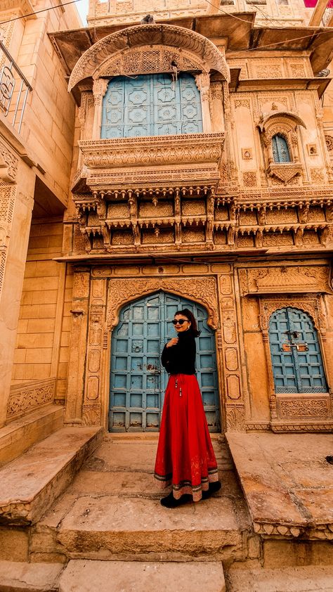 Jaisalmer India travel south asian south asia indian desi travelers travelling Jesalmer Photography, Jaisalmer Photography Travel, Jaisalmer Photography, Rajasthan Trip, Travel Photoshoot, Golden City, Travel Pictures Poses, Historical Places, Pictures Poses