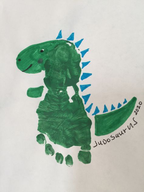 Handprint Crafts For Kids, Scrapbook Bebe, Friday Funday, Footprint Crafts, Dinosaur Crafts, Footprint Art, Handprint Crafts, Daycare Crafts, Handprint Art