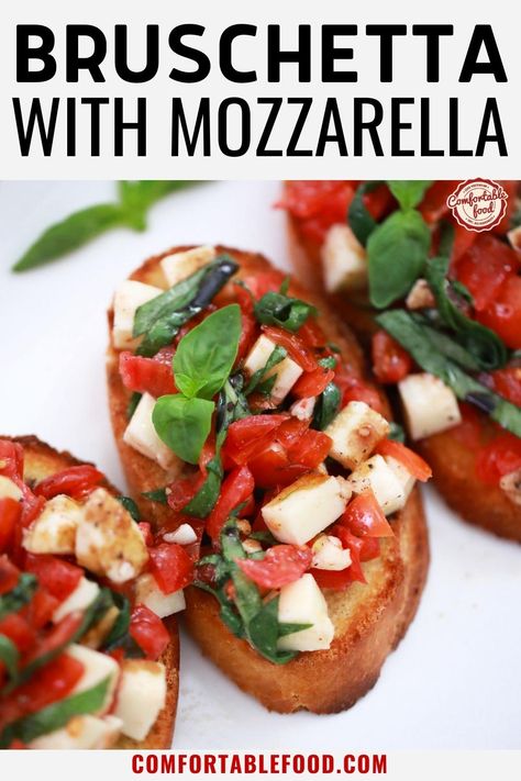 Bruschetta Recipe Mozzarella, Bruschetta With Mozzarella, Easy Crostini, Tomato Basil And Mozzarella, Mozzarella Appetizers, Tomato Appetizers, Beef Empanadas Recipe, Bruschetta Appetizer, Mozzarella Recipe