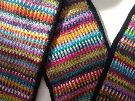 An Easy Scarf to Use Up All Your Scraps – Knitting Scrap Yarn Knitting, Square Blanket Pattern, Candle Making Tutorial, Frugal Wedding, Making Candles Diy, Scarf Yarn, Scrap Yarn, Knitting Blogs, Knit Scarves