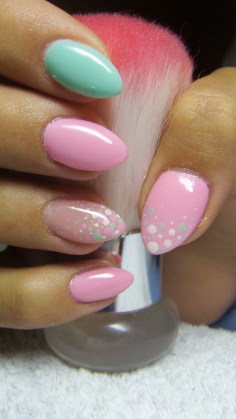 Light Pink Nails With Polka Dots, Teal And Pink Nails Ideas, Pink And Turquoise Nails Summer, Pink Turquoise Nails, Mint Green And Pink Nails, Pink And Mint Nails, Turquoise And Pink Nails, Teal And Pink Nails, Ski Nails