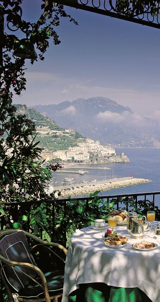 Amalfi Italy, Positano, Pretty Places, Amalfi Coast, Dream Destinations, Places Around The World, Coffee Time, Amalfi, Haiti