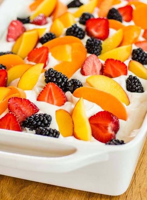 Recipe: Easy Summer Cake with Fruit & Cream — Dessert Recipes from The Kitchn Casual Desserts, Cream Desserts Recipes, Fruit And Cream, Summer Fruit Desserts, Cake With Fruit, Fruit Cake Recipes, Summer Cake Recipes, Fruit Desserts Easy, Fruit Pudding