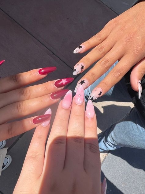 cute
nails 
pretty Trio Matching Nail Designs, Trio Matching Nails, Sister Nails Matching, Nails With Friends, Matching Bestie Nails, Matching Nails With Best Friend, Best Friend Nails Ideas, Friend Nails, Japan Nails