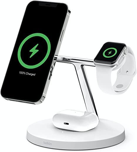 Iphone Charging Station, Apple Charging Station, B Day Gifts, Start Screen, Apple Charger, Three In One, Airpods Apple, Apple Watch Iphone, Iphone Stand