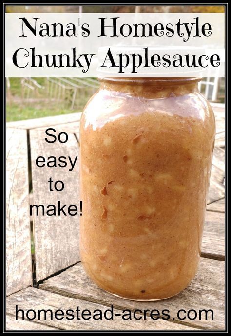 Homemade Chunky Applesauce, Chunky Applesauce Recipe, Apple Canning, Applesauce Recipes Canning, Chunky Applesauce, Applesauce Recipes, Canning Applesauce, Canned Applesauce, Homemade Applesauce Recipes