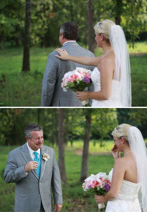 179 Times Fathers Couldn't Hold Back Their Emotions After Seeing Daughters In Wedding Dresses For The First Time Father Of The Bride Photos, Family Wedding Pictures Parents, Wedding Photo With Parents, Bride And Father Of The Bride Photos, Bride And Father Pictures, Father Bride Photos, Father Daughter Wedding Pictures, Wedding Picture Poses With Family, Bride With Father Photos