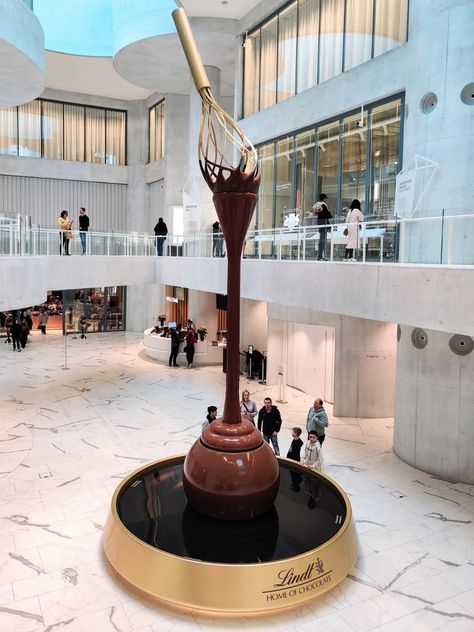 10 Best Chocolate Museums In The World Lindt Chocolate Museum, Castle Wedding Cake, Chocolate Museum, History Of Chocolate, Museum Cafe, Chocolate Sculptures, Lindt Chocolate, Chocolate World, Personalized Candy