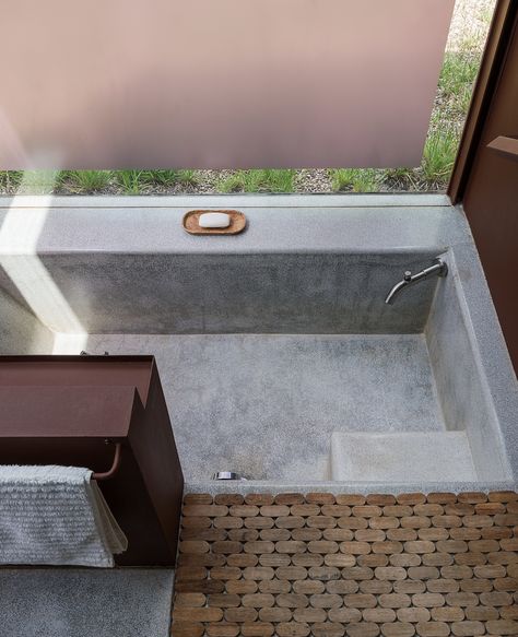 These Separate Studios Keep a Retired Couple Happy Sunken Shower Floor, Sunken Bath, Bathtub Ideas, Sunken Tub, Moroccan Bath, Landscape Details, Shower Combo, Bathroom Tub Shower, Santa Isabel