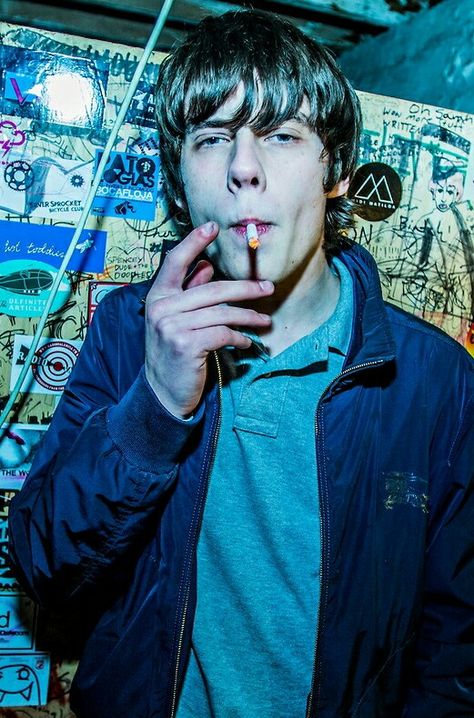 Indie Singers, Jake Bugg, Indie Pop, Inspiring Images, Music Film, Indie Music, Most Beautiful Man, Retro Aesthetic, Singer Songwriter