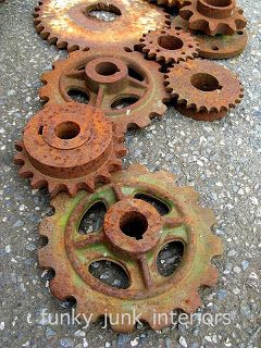 Welding Art Ideas, Gabion Garden, Rusty Junk, Totem Sculpture, Cogs And Gears, Antiques Repurposed, Arizona Decor, Scrap Recycling, Thrift Store Upcycle