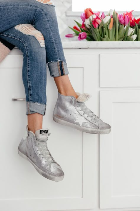 dani austin golden goose francy sneakers High Top Sneaker Outfit, High Top Sneakers Outfit, What I Want For Christmas, Golden Goose Francy, Dani Austin, High Tops Outfit, Golden Goose Sneakers Outfit, Golden Goose Outfit, Basic Girl