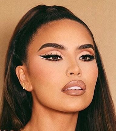 Cat Eye Formal Makeup, Brown Crease Eyeshadow, Cat Eye Prom Makeup, Brown Cut Crease Makeup Looks, Brown Smokey Cat Eye Makeup, Work Glam Makeup, Cat Eye Makeup Brown Eyes, Cat Eye Brown Eyes, Makeup For Brown Almond Eyes