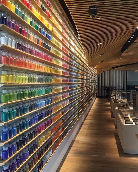 Pigment is a new "art supply laboratory" in #Tokyo by company @Warehouse_TERRADA. Designed with an open space concept by architect #KengoKuma the store features over 4000 (!!) pigments that are on display in glass vials beneath the store's wooden bamboo slats. \\\ Photo by @pro_gress by designmilk Open Space Concept, Space Concept, Art Studio Room, Stationary Shop, Art Supply Stores, Glass Vials, Stationery Organization, Stationery Store, Art Supply