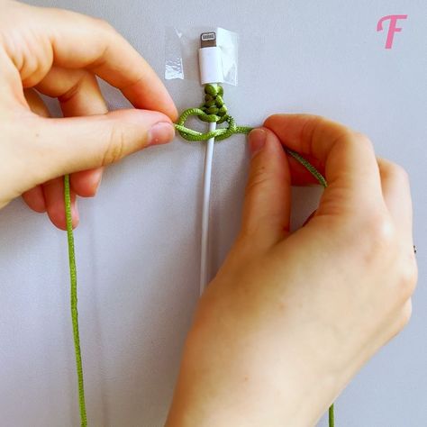 Protect your charger with this handy macramé cord protector | costume accessory | Keep your charger safe with this macramé accessory life hack. | By Fabiosa Daily Charger Protector Diy, Crochet Charger Cord, Cable Protector Diy, Diy Chargers, Charger Protector, Cord Protector, Cable Protector, Charger Cord, Life Hack