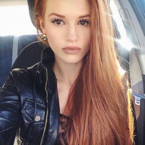 Hairstyle Color, Cheryl Blossom Riverdale, Beautiful Red Hair, Long Red Hair, Madelaine Petsch, Cheryl Blossom, Redhead Beauty, Auburn Hair, Red Queen