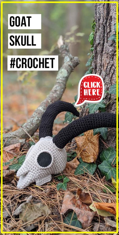 Skull Amigurumi, Crochet Pour Halloween, Goat Skull, Crochet Skull, Crochet Geek, Knit Ideas, Halloween Crochet Patterns, Market Stall, Halloween Crochet