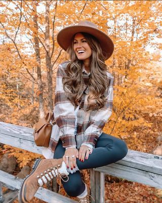 Instagram Caitlin Covington, Christian Fall, Check Jacket, Christian Girl, Girls Fall Outfits, Pinterest Fashion, Autumn Aesthetic, Outfit Inspo Fall, Girl Falling