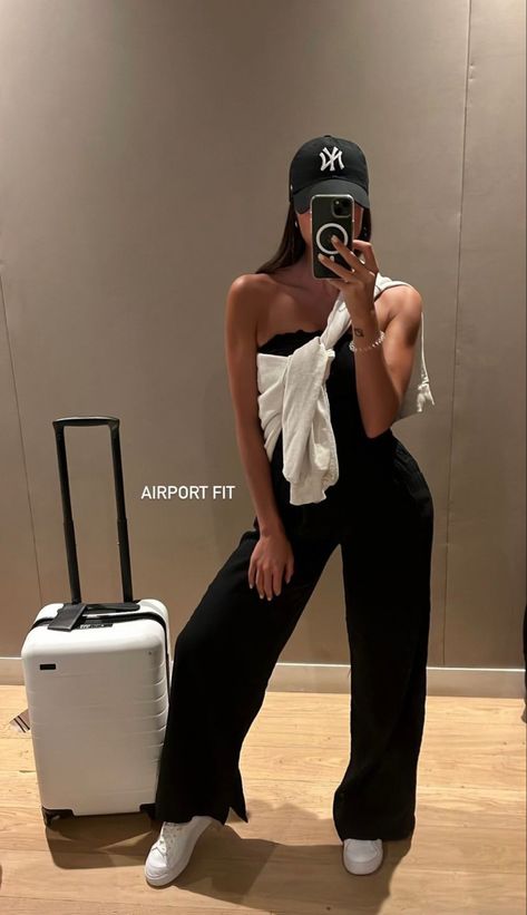 Sweatshirt Ootd, Airport Outfit Ideas, Fashion 23, Airport Fits, Looks Country, Looks Chic, Mode Inspo, Fashion Aesthetic, Airport Outfit