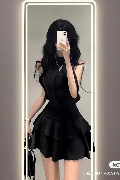 Fancy Short Dresses, Outfit Korean Style, Fashion Illustration Dresses, Easy Trendy Outfits, Kpop Fashion Outfits, Edgy Outfits, Kpop Outfits, Korean Outfits, Casual Style Outfits