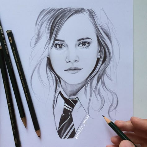 #Portrait of Hermione Granger AKA Emma Watson by #artist Robin Amar from #France(📷robin_amar) #Pencil #pencilart #drawing #art #pencildrawing #harrypotter #emmawatson Emma Watson Sketch, Hermione Granger Drawing, Harry Potter Portraits, Harry Potter Sketch, Harry Potter Art Drawings, Harry Potter Artwork, Girl Drawing Sketches, Harry Potter Drawings, Harry Potter Hermione