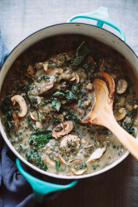 creamy French lentils with mushrooms and kale // via thefirstmess.com #vegan Lentil Mushroom, French Green Lentils, Salad Kale, Smoothies Vegan, French Lentils, Kale Recipes, Mushroom Soup, Vegetarian Dishes, Soup And Salad