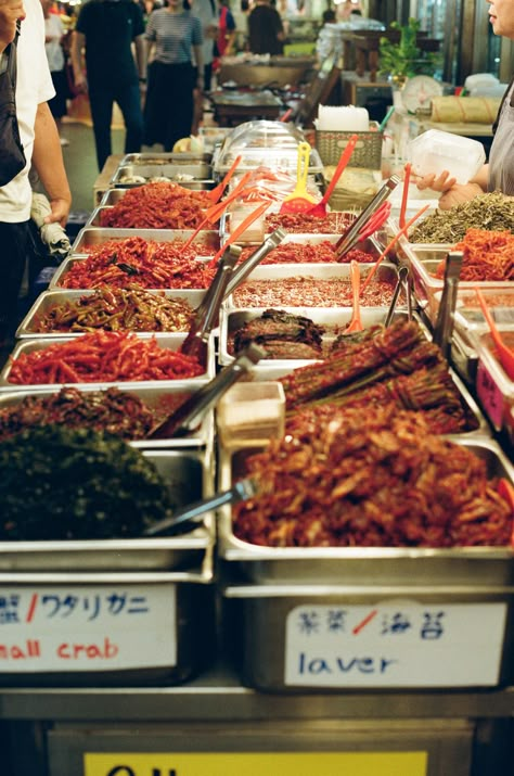 Alynna Tan New York film photographer. Shot on 35mm film in Seoul, Korea. Korea gwangjang market, Gwangjang market seoul, Gwangjang market aesthetic, Gwangjang market seoul aesthetic, Gwangjang market photography, kimchi aesthetic, kimchi photography, market aesthetic korean, korean street market aesthetic, korean street food market aesthetic, korean traditional market aesthetic, traditional market photography, traditional market photoshoot, food market vibe Korean Street Market, Seoul Film Photography, Street Market Aesthetic, Aesthetic Kimchi, Kimchi Photography, Korean Culture Aesthetic, Food Market Aesthetic, Kimchi Aesthetic, Market Photoshoot