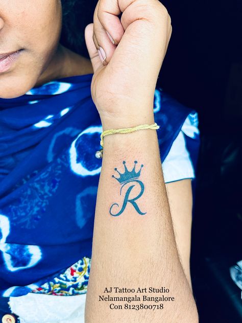 R Tattoo Letter, Letter R Tattoo, Tattoos Pretty, Arm Sleeve Tattoos For Women, R Letter, Couples Tattoos, Letter Tattoo, Hip Thigh Tattoos, Fashion Tattoo