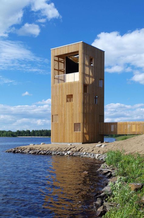 The Periscope Tower is a giant wooden periscope structure that serves as an observation tower and engages the viewer in a dialogue with the landscape. With t... Lighthouse Project, Bird Watching Tower, Bird Observatory, Beach Garage, Bird Hide, Nordic Architecture, Lakeside View, Modern Architecture Design, Lookout Tower