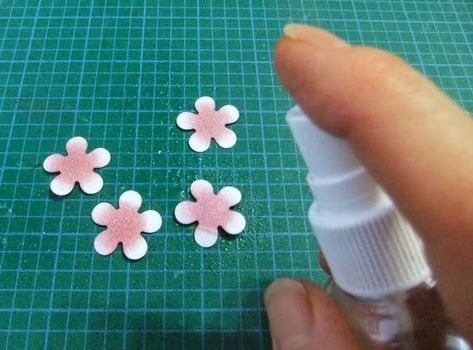 From My Craft Room: Easy Rose Tutorial Card Making Flowers, Hagrids Hut, Easy Rose, Make Your Own Paper, Paper Punch Art, Paper Flowers Diy Easy, Doll Garden, Rolled Paper Flowers, Miniature Flowers