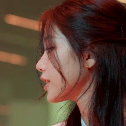 kazuha side profile icon le sserafim Vintage Side Profile, Angelic Side Profile, Pretty Side Profile Aesthetic, Hannah Kae Side Profile, Chinese Side Profile, Ulzzang Side Profile, Side Profile Smile Reference, Side Profile Claim, Kazuha Side Profile