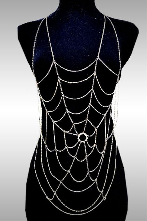 #Body necklace#sexy Spine Body Jewelry, Skeleton Body Jewelry, Goth Body Chain, Spider Web Body Chain, Body Chain Ideas, Chainmail Spiderweb, Techwear Jewelry, Spiderweb Chain, Diy Body Chain