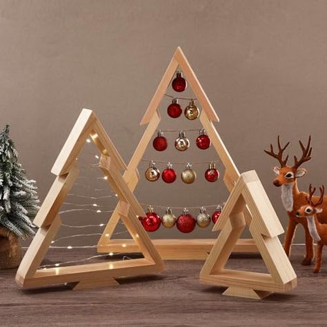 Christmas Tree Frames Ideas, Diy Trees, Wooden Christmas Trees Diy, November Christmas, Mantle Shelf, Christmas Table Centerpieces, Wooden Christmas Tree, Diy Tree, Block Craft