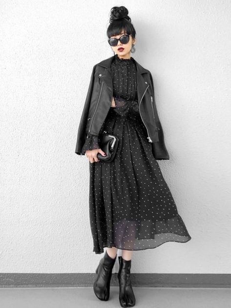 Rok Outfit, Teenage Outfits, Mode Chanel, All Black Outfit, Mode Inspo, 가을 패션, Looks Style, Mode Inspiration, Looks Vintage