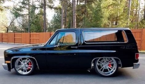 Resto Mod Cars, K5 Blazer Mods, Chevrolet Trucks Silverado, 2 Door Tahoe, Lifted Gmc, Chevy Blazer K5, Trucks Chevy, Nice Trucks, Classic Cars Chevy