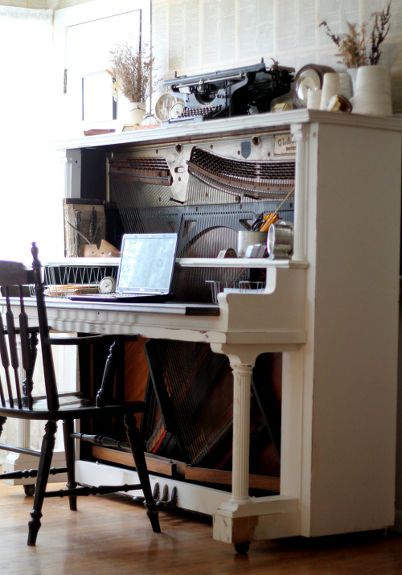 Repurpose Piano, Piano Makeover, Piano Upcycle, Piano Repurpose, Diy Vanity Table, Repurposed Piano, Piano Wall, Piano Desk, Antique Piano