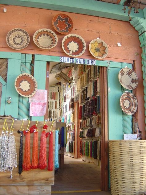 Shopping in Santa Fe, New Mexico | Road Travel America | Flickr Santa Fe New Mexico Aesthetic, Santa Fe Aesthetic, Ayla Aesthetic, Southwest Cottage, New Mexico Decor, Santa Fe Style Decor, New Mexico Aesthetic, Prefall 2023, Mexico House Ideas