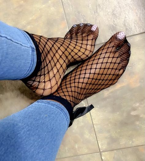 Fishnet Ankle Socks, Stockings Heels, Ankle Socks, Flip Flops, Tights, Stockings, Socks, My Style, Nails