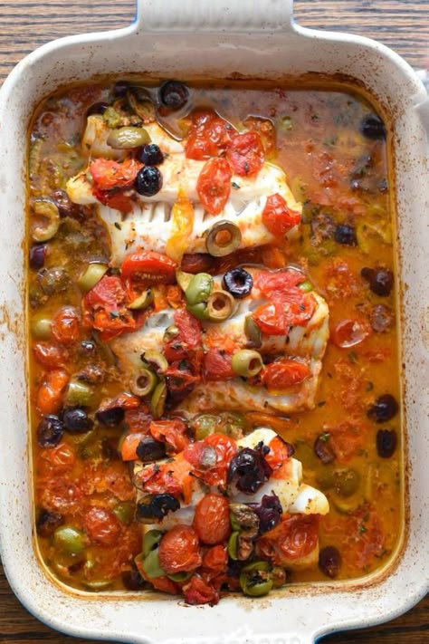 Baked Cod With Tomatoes And Feta, Cod Tomatoes Olives, Greek Cod Fish Recipes, Cod With Tomatoes And Basil, Cod With Cherry Tomatoes, Mediterranean Cod Fish Recipes, Cod With Tomatoes, Mediterranean Baked Cod, Mediterranean Cod