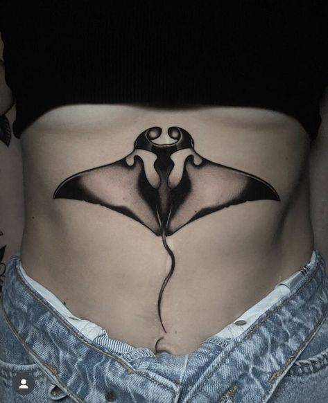 Manta Ray Tattoo Traditional, Manta Ray Chest Tattoo, Mantaray Back Tattoo, One Line Manta Ray Tattoo, Big Stingray Tattoo, Stingray Back Tattoo Women, Whale Shark And Manta Ray Tattoo, Stingray Tattoo Sternum, Traditional Manta Ray Tattoo