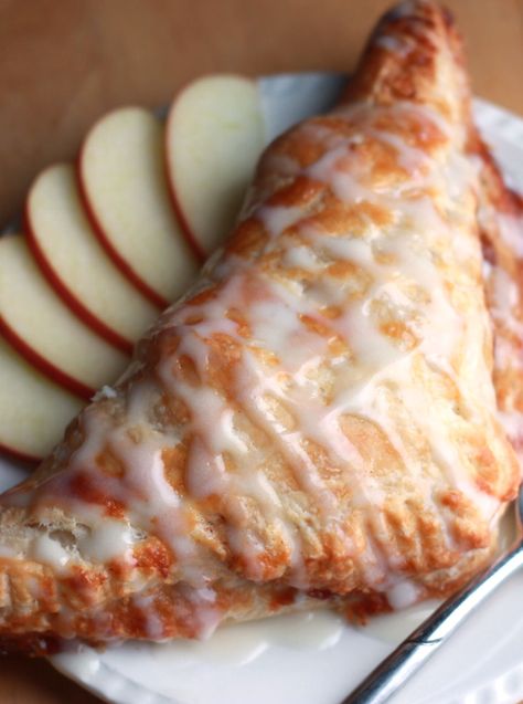 Classic Apple Turnovers - Erren's Kitchen Apple Turnovers, Crispy Treats, Apple Desserts, Apple Cake, Yummy Sweets, Fruit Desserts, Apple Recipes, Just Desserts, Scones