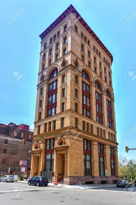 1940s Architecture, 1920s Architecture, Architecture Photography Buildings, Old High School, Building Aesthetic, New York Architecture, Cool Interior, Skyscraper Architecture, Vintage Architecture