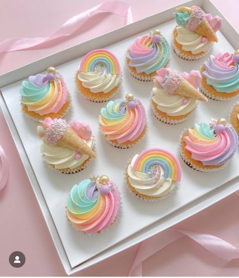 Pastel Rainbow Cupcakes, Cupcake Decorating Ideas, Deco Cupcake, Ice Cream Cone Cupcakes, Pastel Cupcakes, Rainbow Ice Cream, Rainbow Birthday Cake, Kid Cupcakes, Princess Cupcakes