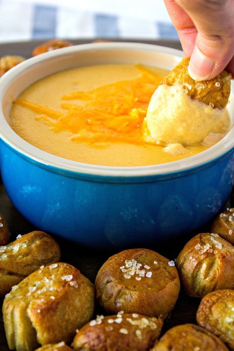 The perfect snack for your entertaining and tailgate needs. You won't be able to resist these soft pretzel bites and beer cheese dip. Beer Cheese Pretzel Dip, Pretzel Bites And Beer Cheese, Pretzel Beer Cheese Dip, Pretzel Dip Recipes, Recipes Dips, Beer Cheese Dip Recipe, Pretzel Cheese, Oktoberfest Food, Beer Cheese Dip