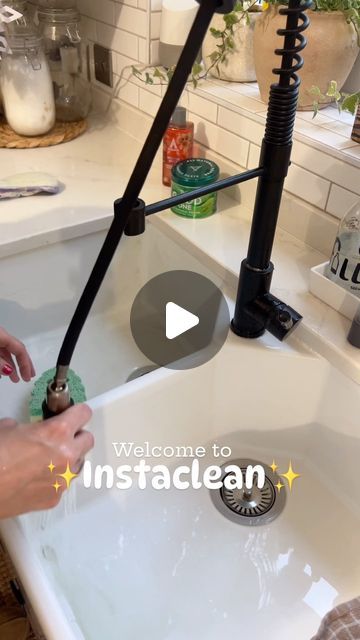 𝑯𝒊𝒍𝒍𝒂𝒓𝒚 | Home Decor Inspo | Cleaning | UGC | Lifestyle on Instagram: "Welcome to Instaclean! Let’s make 2024 a little easier and clean SMARTER not harder! 

Let’s face it, cleaning definitely isn’t for everyone. I totally get that! I personally really enjoy it but even I have days I can’t be bothered! This year is all about little and often! Don’t stress the mess! 

Remember, a little at a time is a great start and better than nothing at all 🥰 You got this! 🫧🧽🧼🧹

#instaclean #cleaningtips #cleaninghacks #cleaningmotivation #cleaningmotivation" Home Cleaning Videos, Cleaning Motivation Videos, Cleaning Hacks Videos, Cleaning Aesthetic, Clean With Me, Cleaning Videos, Cleaning Motivation, Cleaning House, Smarter Not Harder