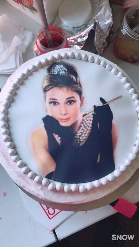 Audrey Hepburn Cake Cake With Face Picture, Cake With Face, Audrey Hepburn Cake, Cake Face, Face Pictures, 18th Birthday Party, 18th Birthday, Audrey Hepburn, Party Decorations