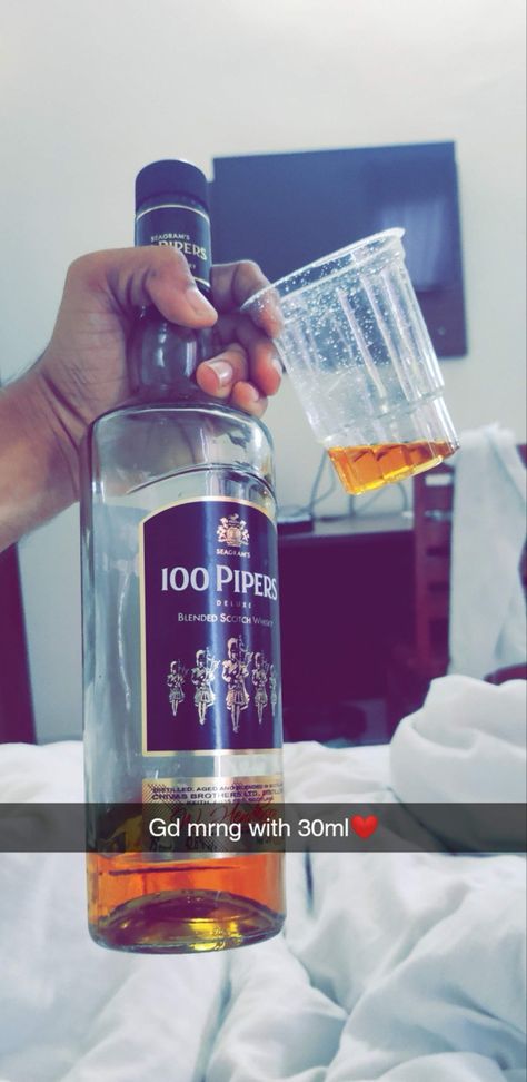 100 Pipers Whisky Snapchat, Whisky Snapchat, Whisky Snapchat Story, 100 Pipers Whisky, Beer Pics Snapchat, Durex Snapchat Story, Night Alcohol Snapchat, Drinking Beer Photography, Drink Snapchat Story