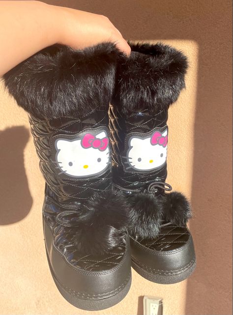 Hello Kitty Boots, Y2k Closet, Sanrio Clothes, Pink Sanrio, Silly Clothes, Sanrio Stuff, Hello Kitty Shoes, Hello Kitty Jewelry, Pretty Shoes Sneakers