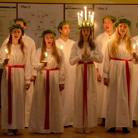 Santa Lucia Day, St Lucia Day, Saint Lucy, Swedish Traditions, Christmas Films, Swedish Christmas, Christian Traditions, Santa Lucia, White Gowns