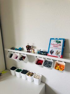 Lego Ikea Hack Lego Organization, Ikea Kallax Hack, Lego Craft, Kallax Ikea, Ikea Hack, Diy Inspiration, Floating Shelves, Room Ideas, Family Room